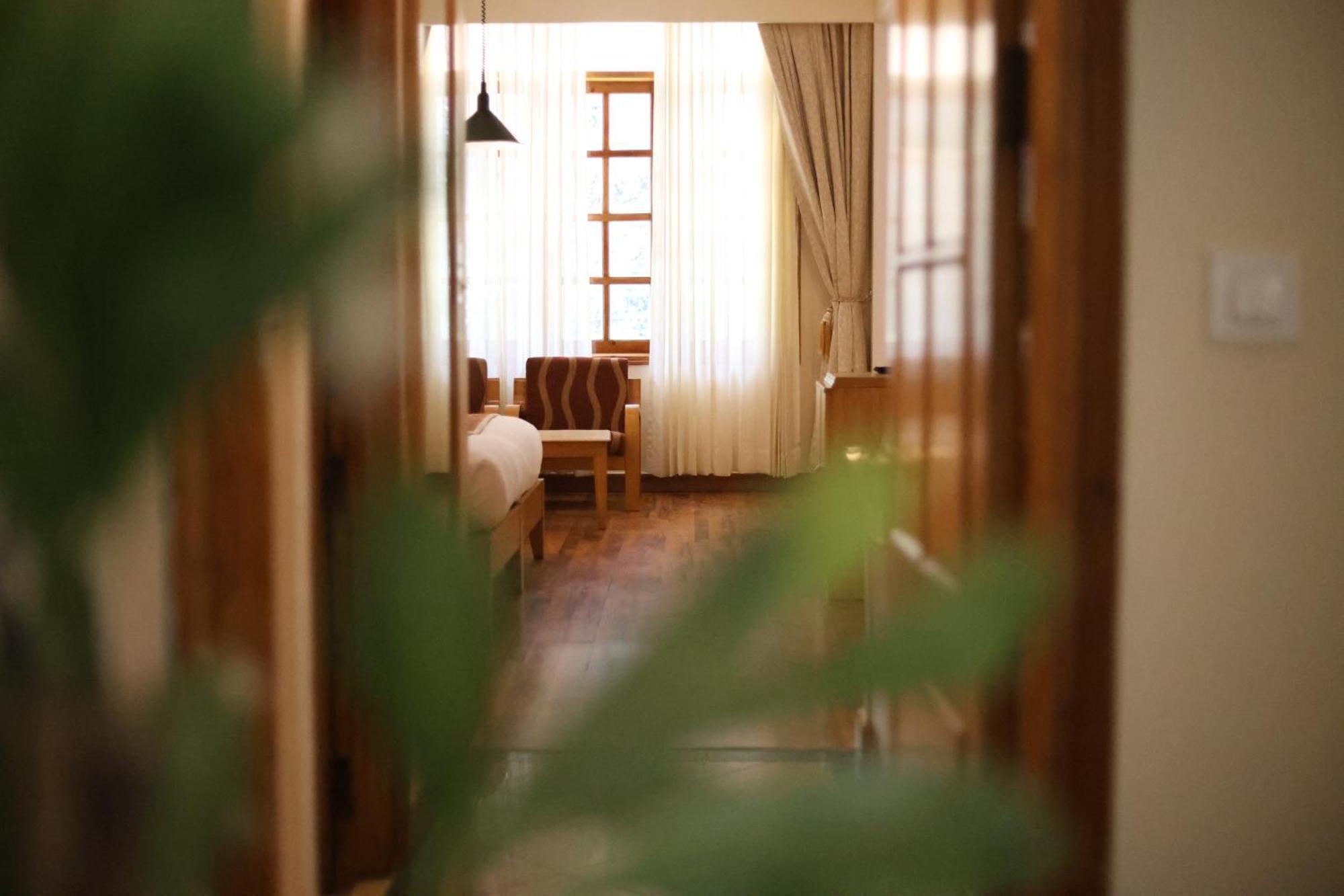 Hotel Willow Banks - Boutique 4 Star Hotel On The Mall Road Шимла Экстерьер фото